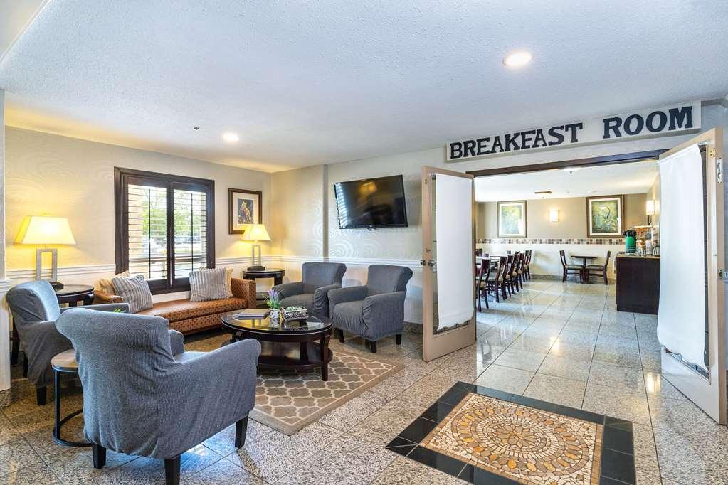 Quality Inn & Suites Yorkton Interior photo