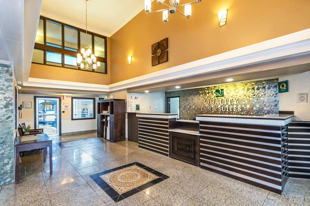 Quality Inn & Suites Yorkton Interior photo