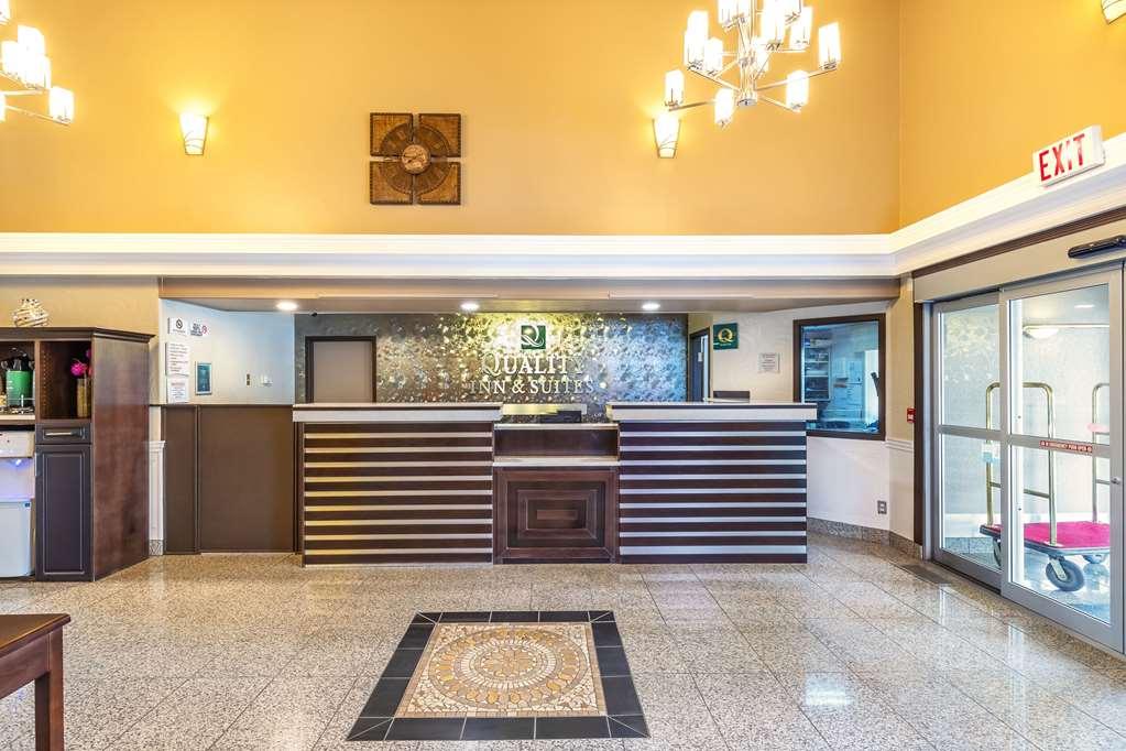 Quality Inn & Suites Yorkton Interior photo