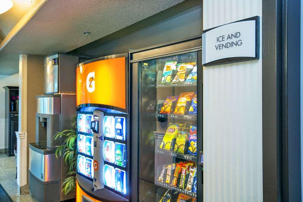 Quality Inn & Suites Yorkton Facilities photo